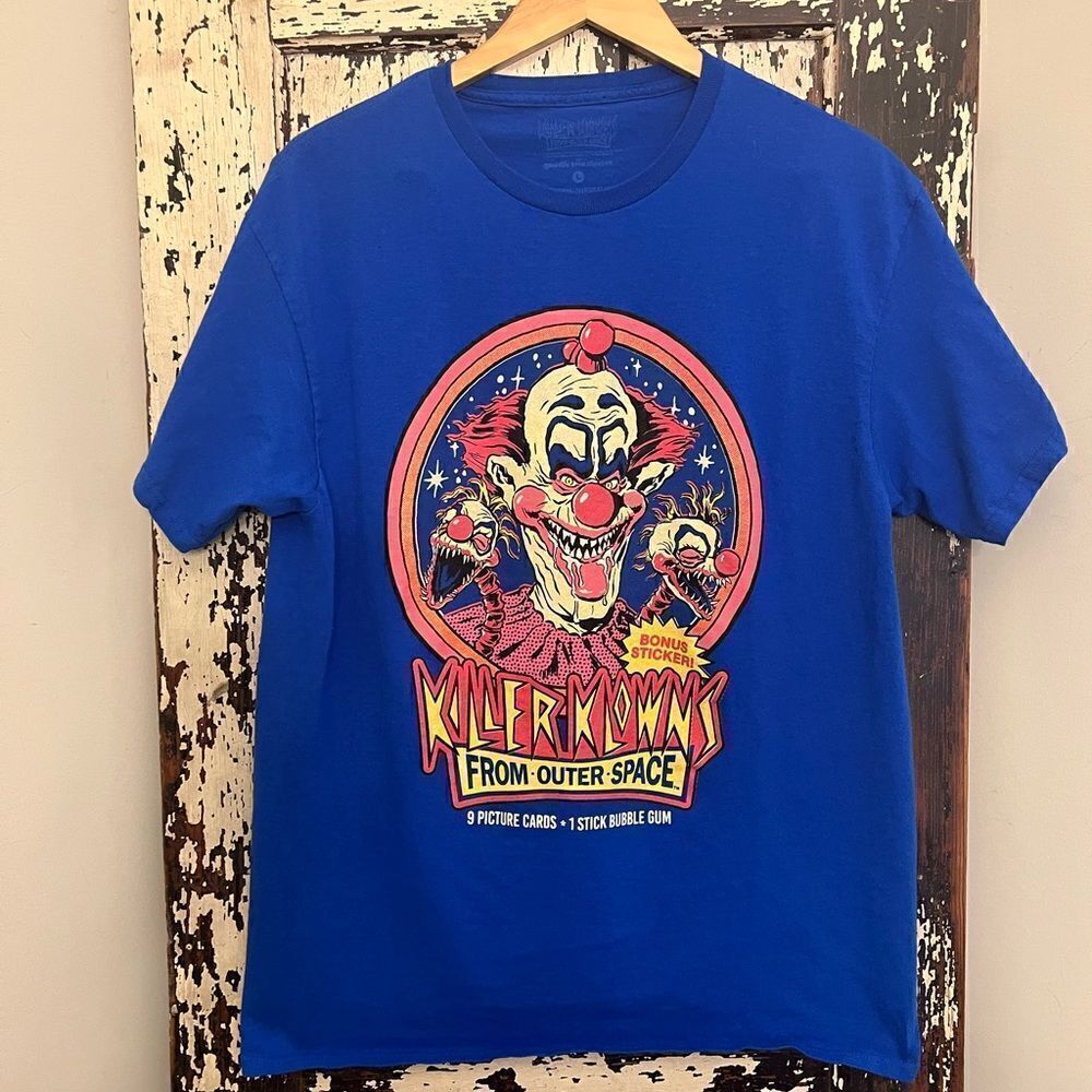 Retro Killer Klowns From Outer space x Goodie Two Steve’s men’s L T-shirt.